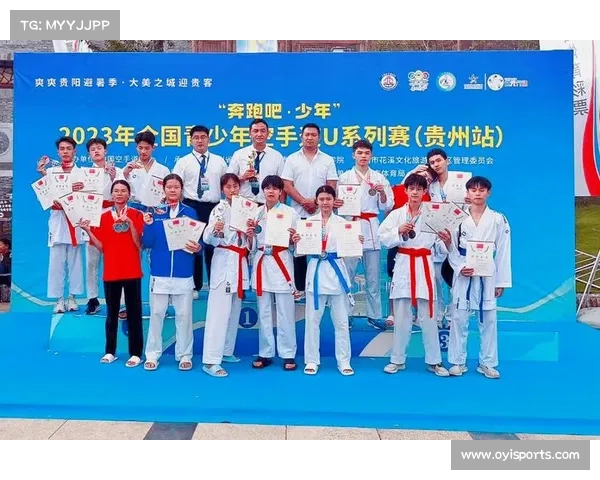 李佳琪斩获空手道奥运资格赛东京站冠军 为中国队争光 李佳琪斩获空手道奥运资格赛东京站冠军 为中国队争光