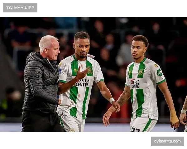 阿贾克斯赛季末期状态起伏 攻防转换效率下降明显